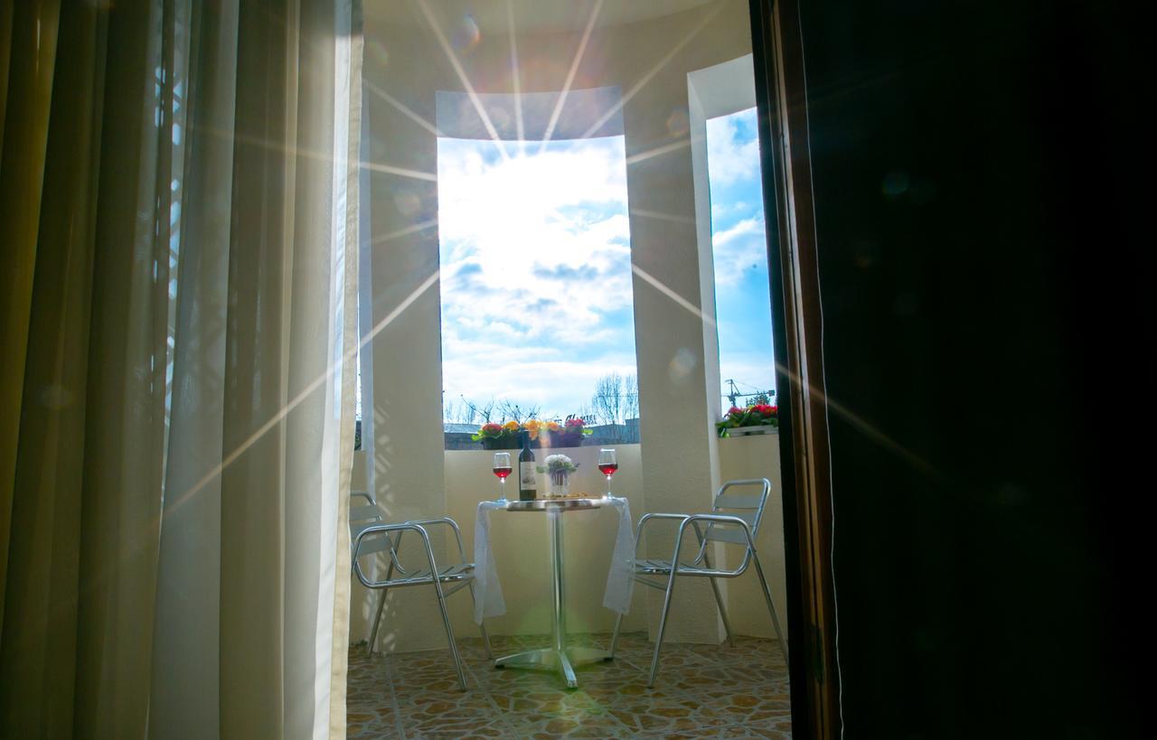 Hotel Badagi Tbiliszi Kültér fotó