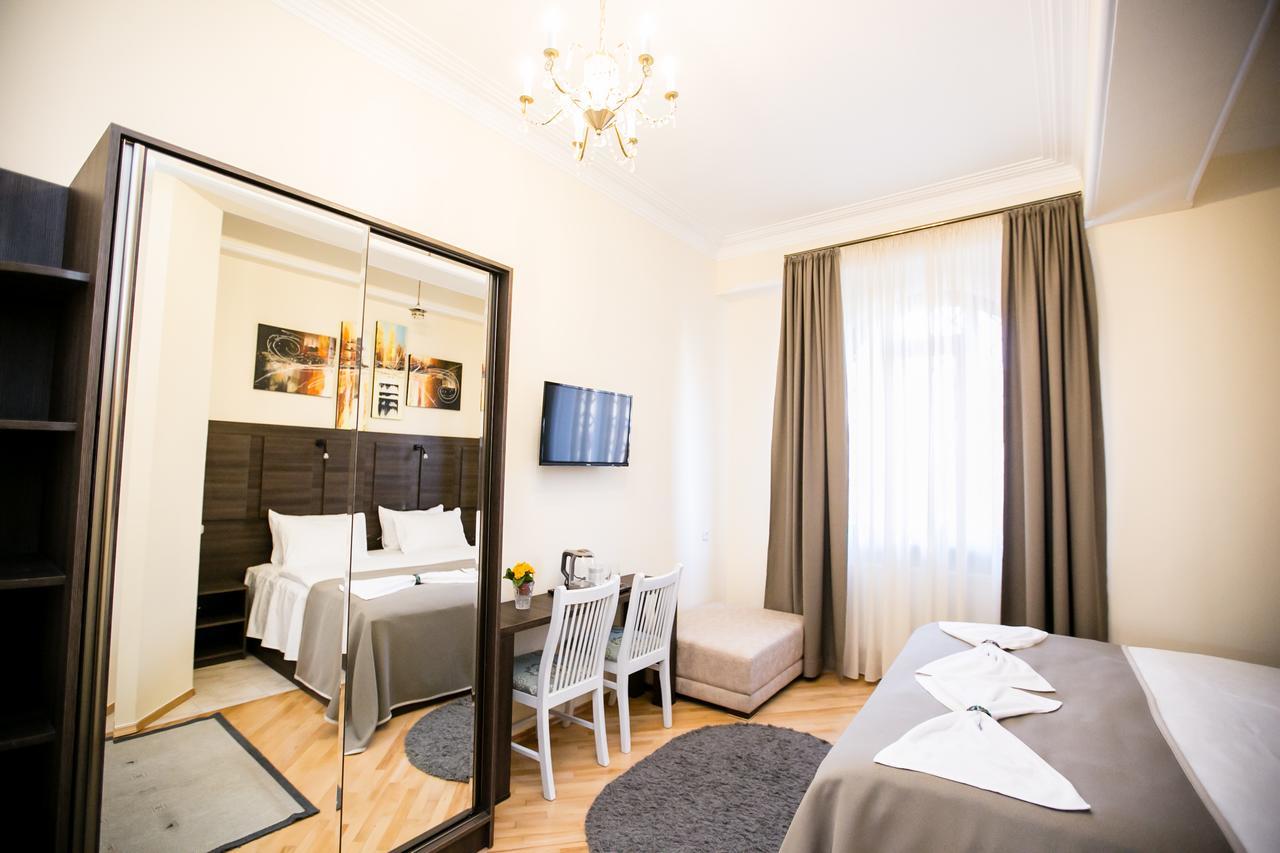 Hotel Badagi Tbiliszi Kültér fotó